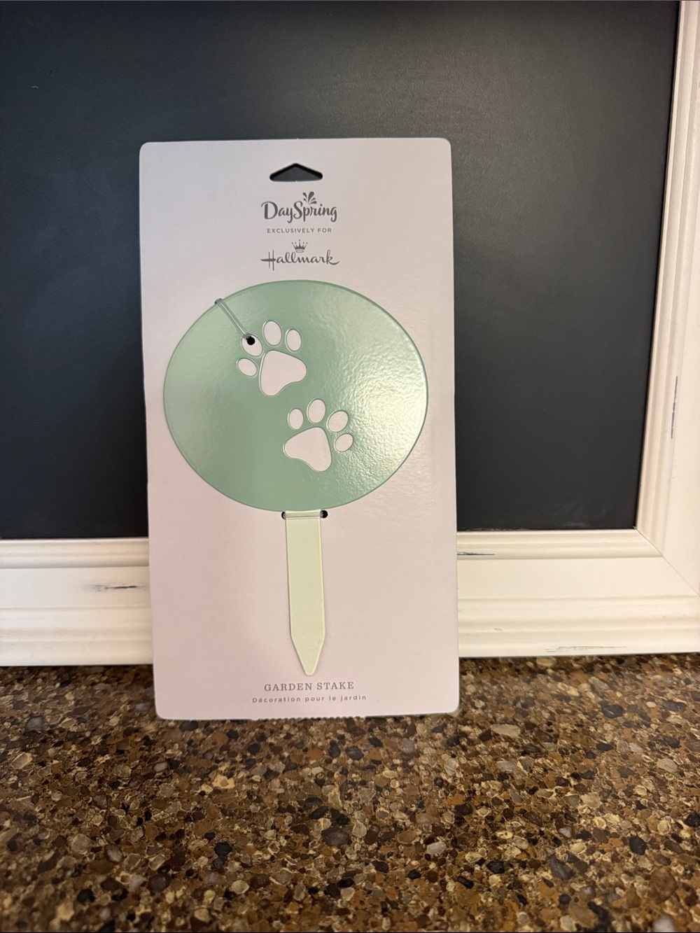 DaySpring Hallmark Mint Paw Print Garden Stake NEW